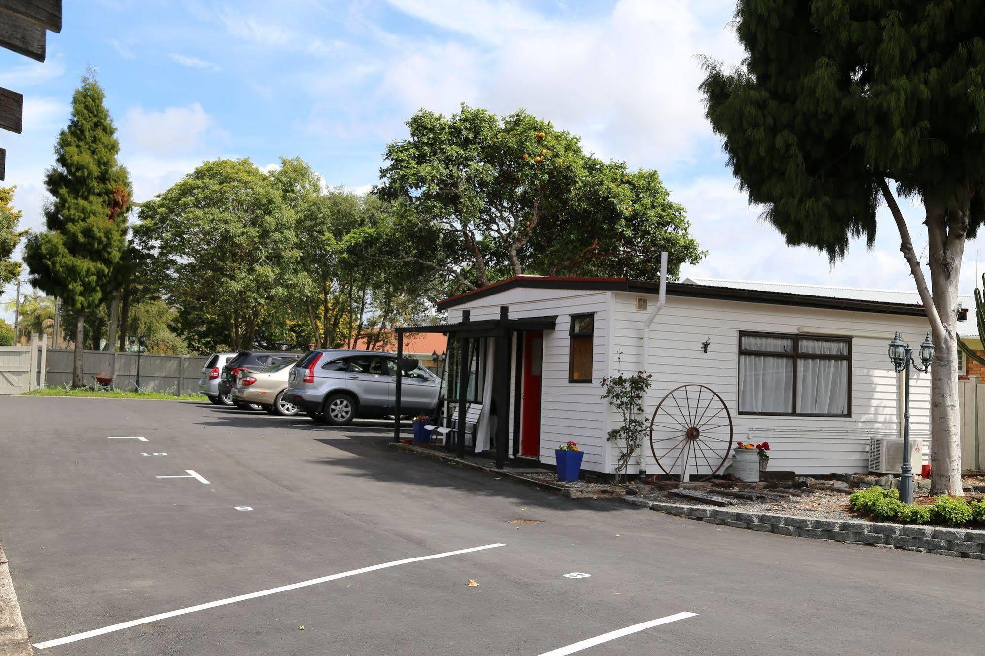 Papakura Motor Lodge & Motel Eksteriør billede