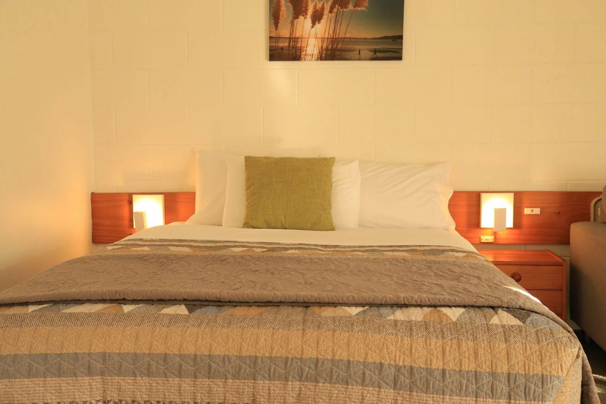 Papakura Motor Lodge & Motel Eksteriør billede